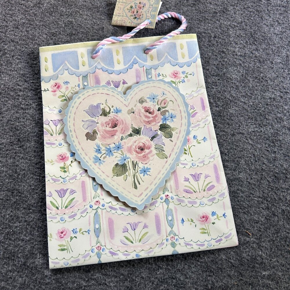 Vintage 3d‎ Pastel Floral Heart gift bag by Pizzazz! vintage 1990s
